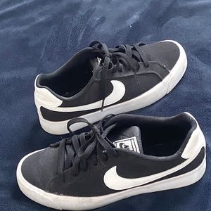 Used in Great Condition Nike Legacy Women's Sneakers